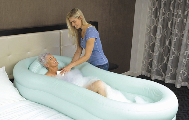 Үлкен кеуделері бар азиаттардың қыздары